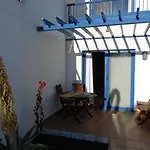 Moreras 135 *
