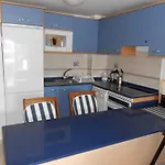 Moreras 135 *